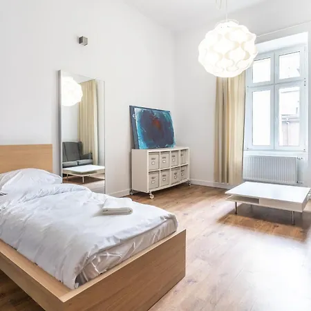 Apartment Plac Wolnosci Comfort *