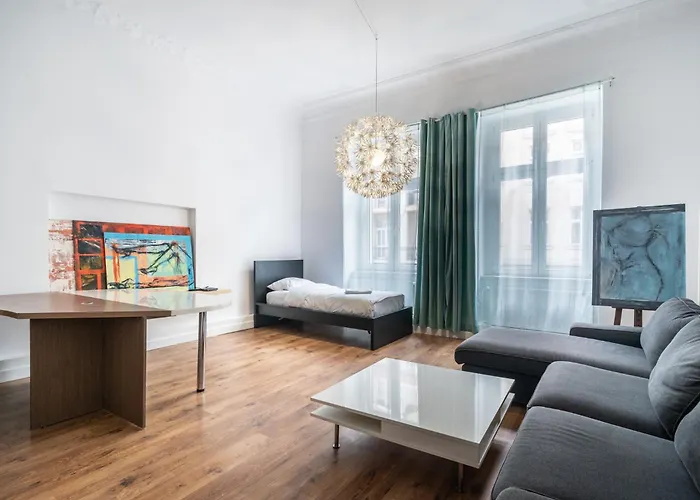 Plac Wolnosci Comfort By Bookinghost דירה קטוביץ